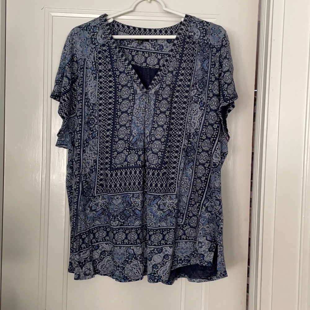 Cute blue short sleeved shirt